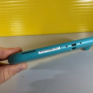 Nintendo Switch Lite Blu con cover