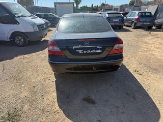 Mercedes-Benz  CLK 2005