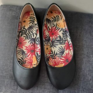 Ballerine nere con fantasia floreale