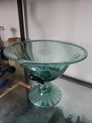 Centro de mesa/frutero de cristal verde