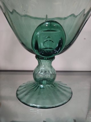Centro de mesa/frutero de cristal verde