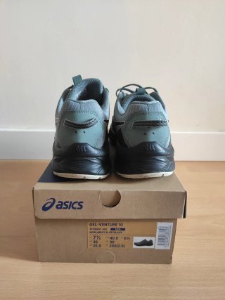 Zapatillas trail running Asics Gel Venture 10
