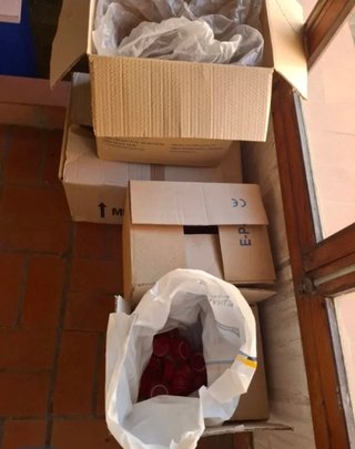 Lote de envases: botellas y garrafas