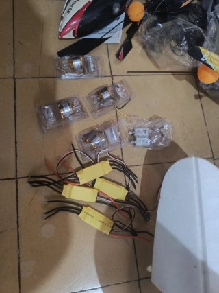 Helicópteros RC y piezas