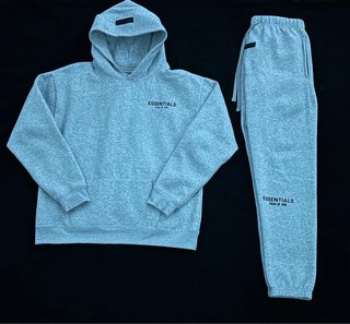 Conjunto Chándal Essentials Gris