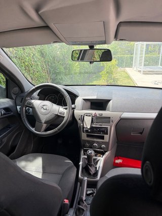 Opel Astra 2006
