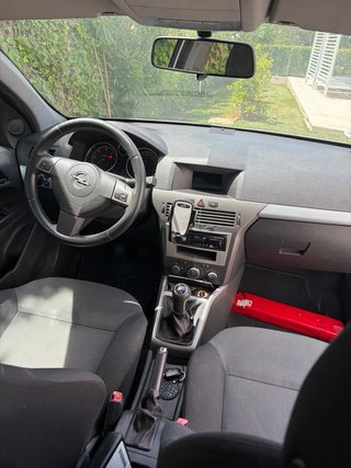 Opel Astra 2006