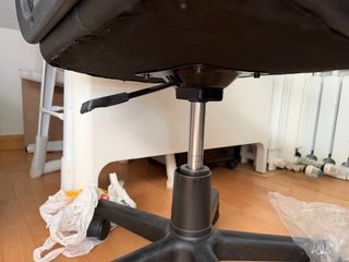 Silla de oficina de piel sintética negra