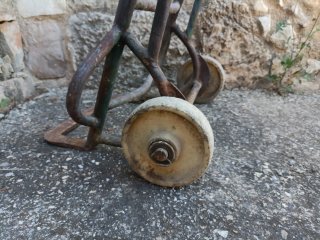 Carretilla industrial Batlle antigua hierro