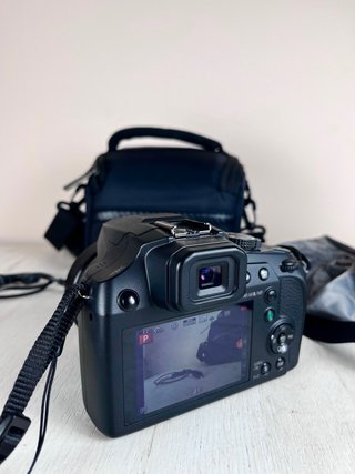Panasonic Lumix FZ82 (4K) | Súper Zoom 60x