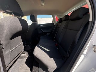 SIN ENTRADA! Volkswagen Polo SÓLO 83000KM!