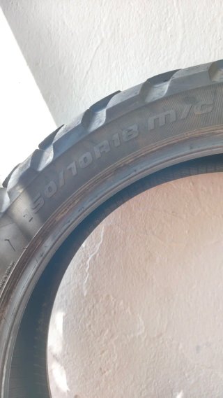 Neumático 150/70 R18 Karoo 4