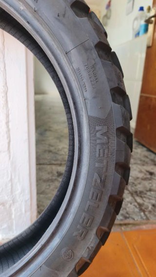 Neumático 150/70 R18 Karoo 4