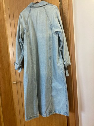 Cazadora larga vaquera Zara