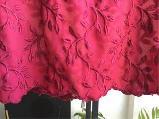 Blusa/Top fucsia/burdeos con Bordado Floral