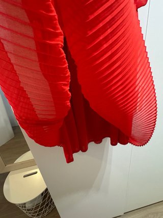 Vestido rojo plisado