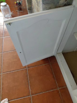 Puertas de madera pino blancas