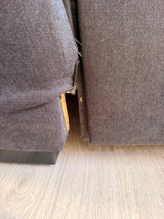 Sofá cama gris tela de 250 tiene una tabla reparar