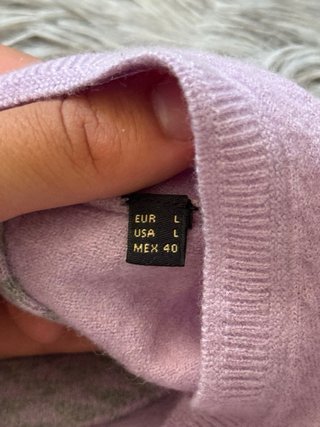 Jersey Massimo Dutti cuello pico morado
