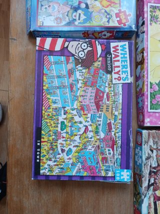 Lote 5 Puzzles 100 piezas a 1 euro cada uno