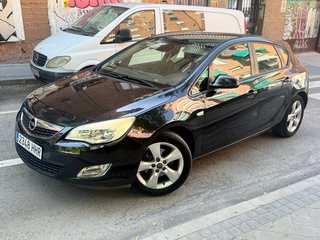 Opel Astra 2012