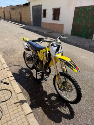Suzuki RM Motocross 2T