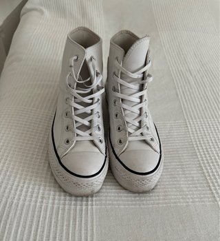 Converse Chuck Taylor Lift Leather Blancas
