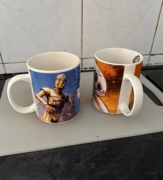 2 Tazas Star Wars R2-D2 y BB-8