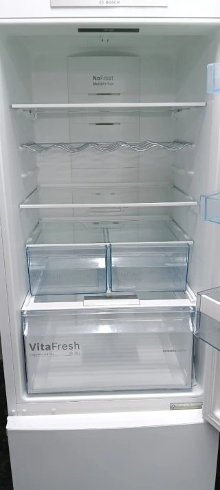 NEVERA COMBI BOSCH NO FROST ENERGÍA A+