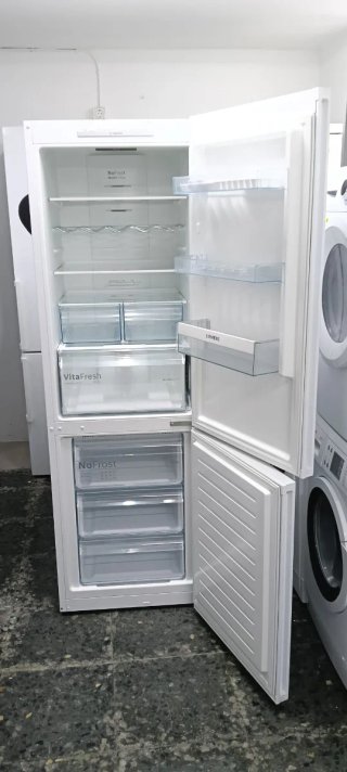 NEVERA COMBI BOSCH NO FROST ENERGÍA A+
