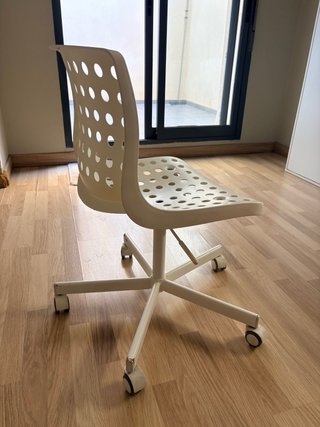 Escritorio con silla ikea