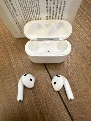 Airpods 4 con Cancelación de Ruido Activa