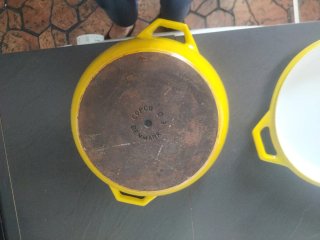 Olla hierro fundido Copco amarilla