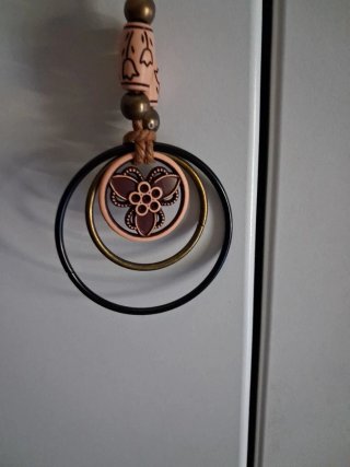 Collana con ciondolo fiore celtico