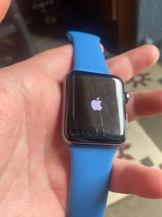 Apple watch 3 42mm salud 82% algo arañado NOBAJO