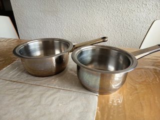 Juego de 2 Cacerolas Metálicas 19 cm