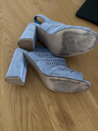 Sandalias tacón grises