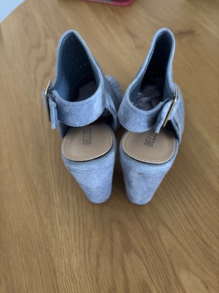 Sandalias tacón grises