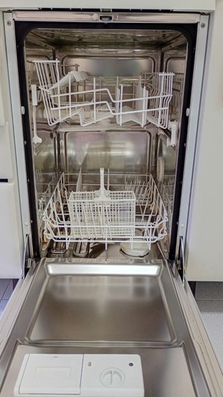 Lavavajillas Ariston 45cm LS 4510