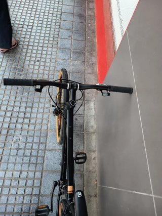 Bicicleta Kona de Aluminio