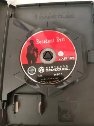 Resident Evil GameCube (2 Discos)