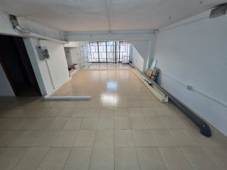 Alquiler local comercial Once de Junio