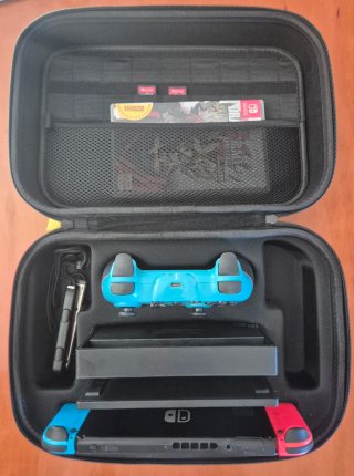 Nintendo Switch Azul y Rojo