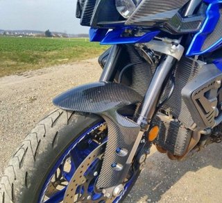 GUARDABARROS DELANTERO CARBONO YAMAHA R6 R1 MT10