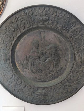 Plato decorativo antiguo