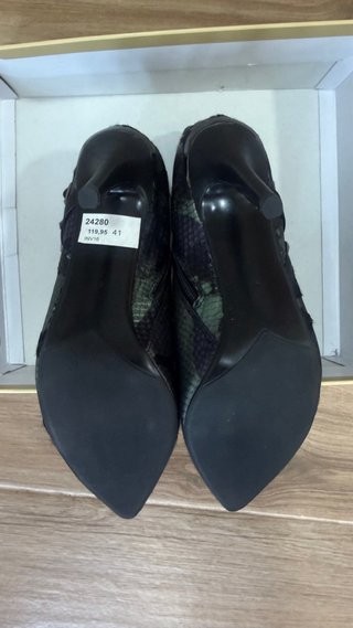 Botines Alma en Pena Negro/Verde Tachuelas