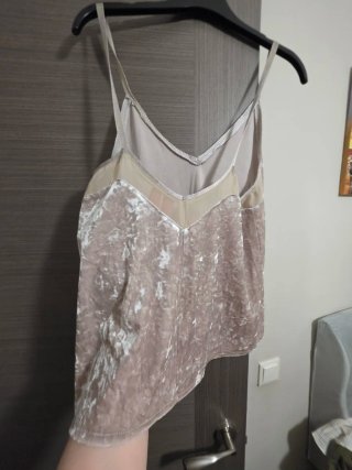 Camiseta tirantes terciopelo beige/gris