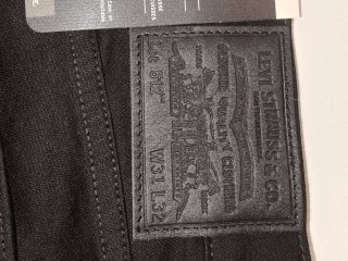 Pantalón Levi's 512 Slim Taper Negro Hombre