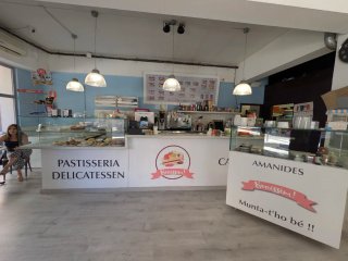 Se Traspasa cafetería en Sant Boi de Llob.