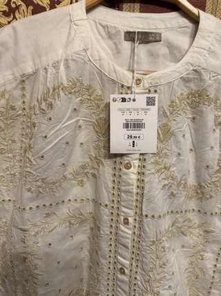 Camisa bordada blanca